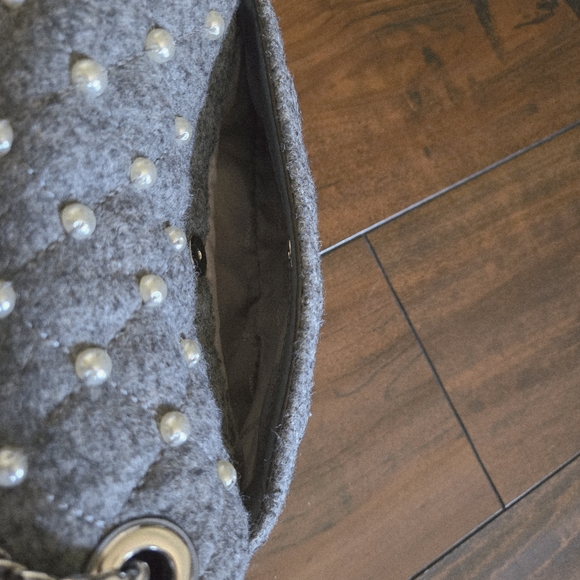 Michael Kors Sloan Small Quilted Wool Felt Pearl Embellished Chain Shoulder Bag - Picture 15 of 16